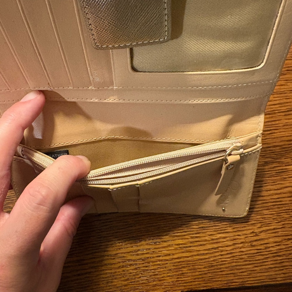 Halogen thin wallet - Picture 5 of 5